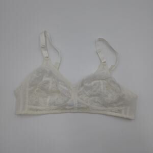 Silver Saver Bestform Full Coverage Wire-free Bra in White SIze 38B